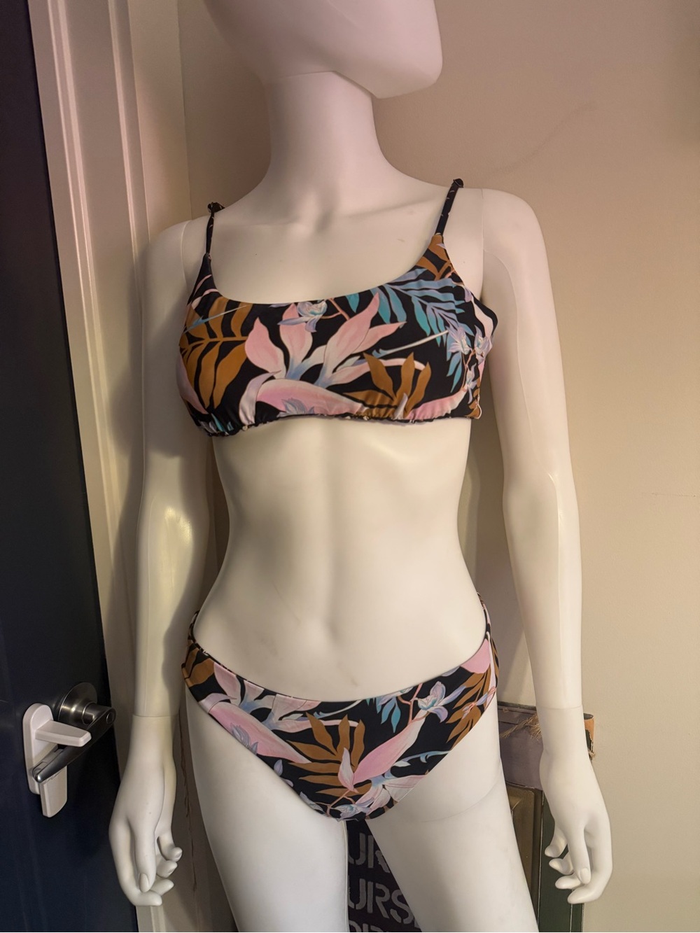 Billabong Reversible Scoop Neck Bikini Set